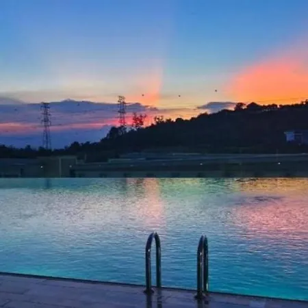 Comfort Cove At Mahkota Valley Suite Kuantan Exterior photo